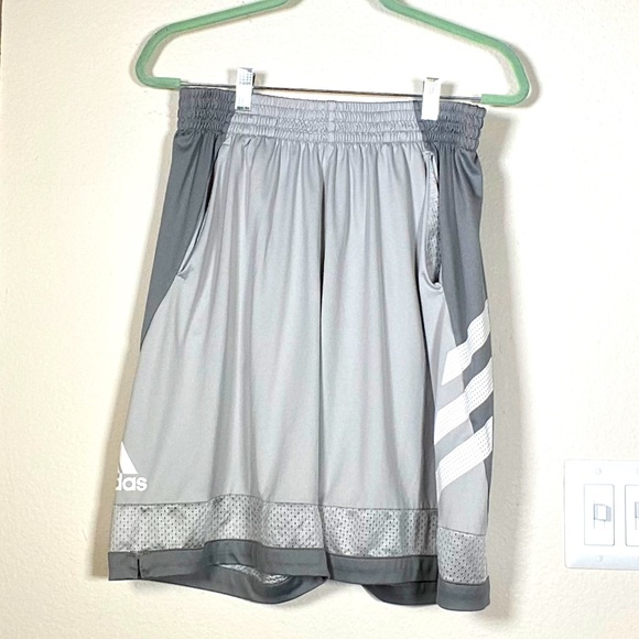 Extra Large Men’s Grey Adidas athletic shorts - Picture 1 of 4